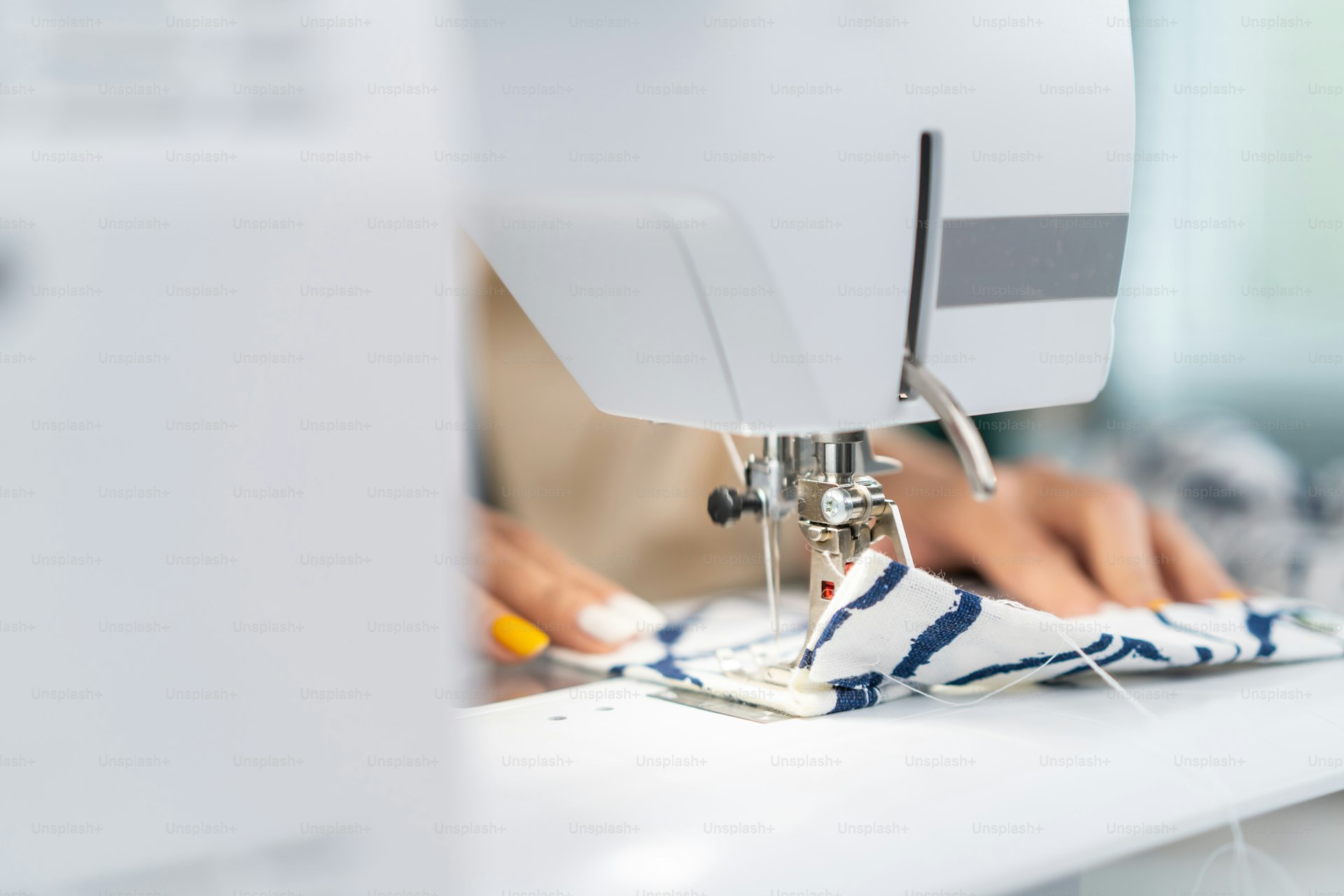 Handwerkliche Fertigung einer Qualitätsmatratze in Testsieger-Klasse bei Träume Exclusiv
